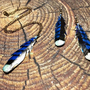 Blue Jay Feather necklace - Nora Catherine