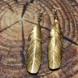 Cardinal Feather earrings - Nora Catherine