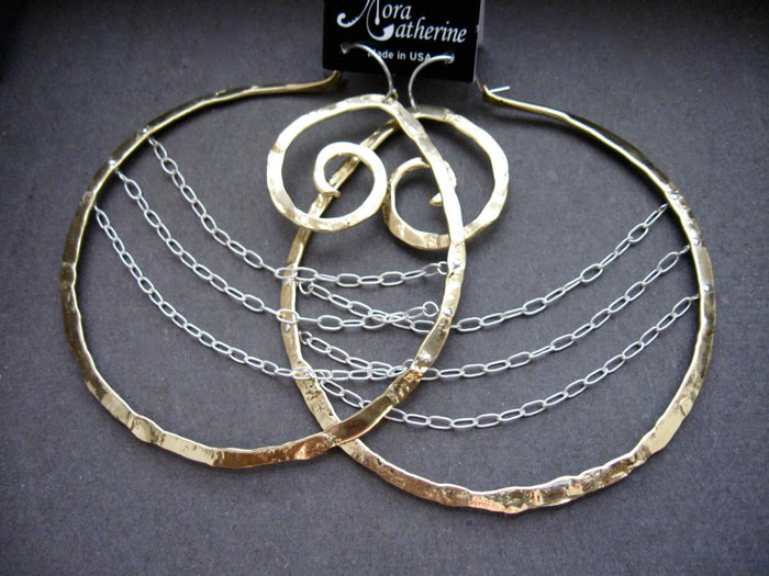 Chained-up Swirl lightweight statement hoops (XL)
